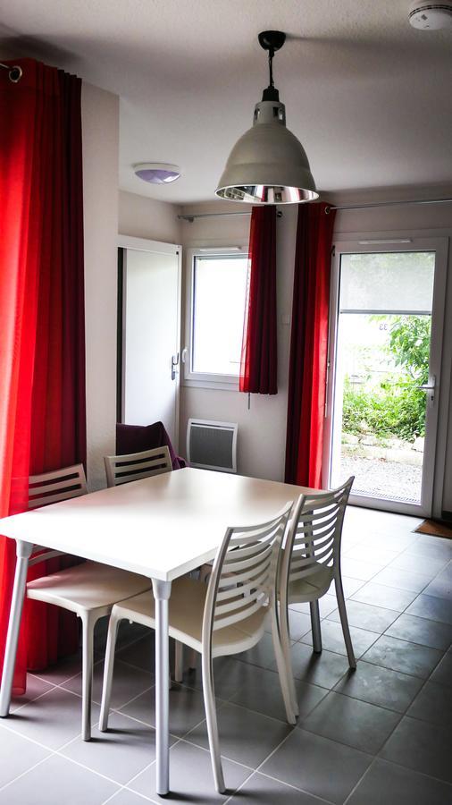 Village Vacances Passion La Buissiere Labeaume Exterior foto